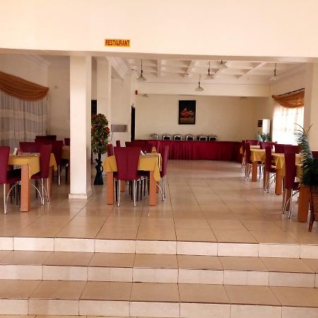 Hotel Benizia Asaba Ngoại thất bức ảnh